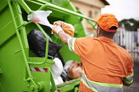 Best Commercial Junk Removal  in Kingsford, MI